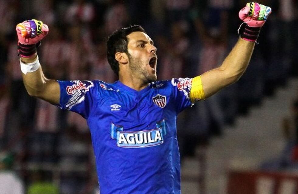 Sebastián Viera, otro de los nombres que maneja Bauza para el arco