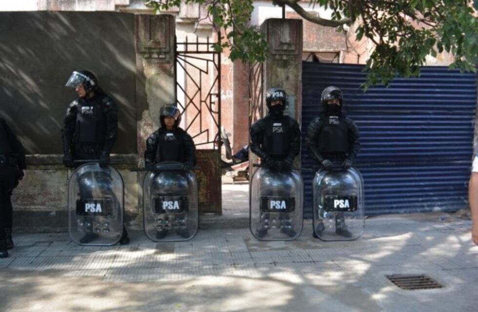 Desbaratan un clan familiar dedicado al delivery de drogas en el sur santafesino