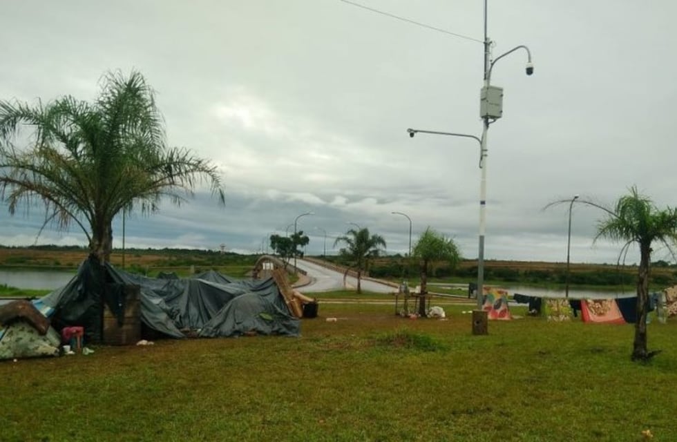 Ayuda a personas que viven en la calle y a quienes refuerzan sus casas contra el frío