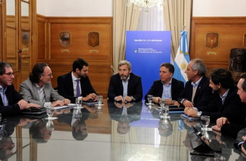 Nación resiste las propuestas de las provincias opositoras para reducir el déficit