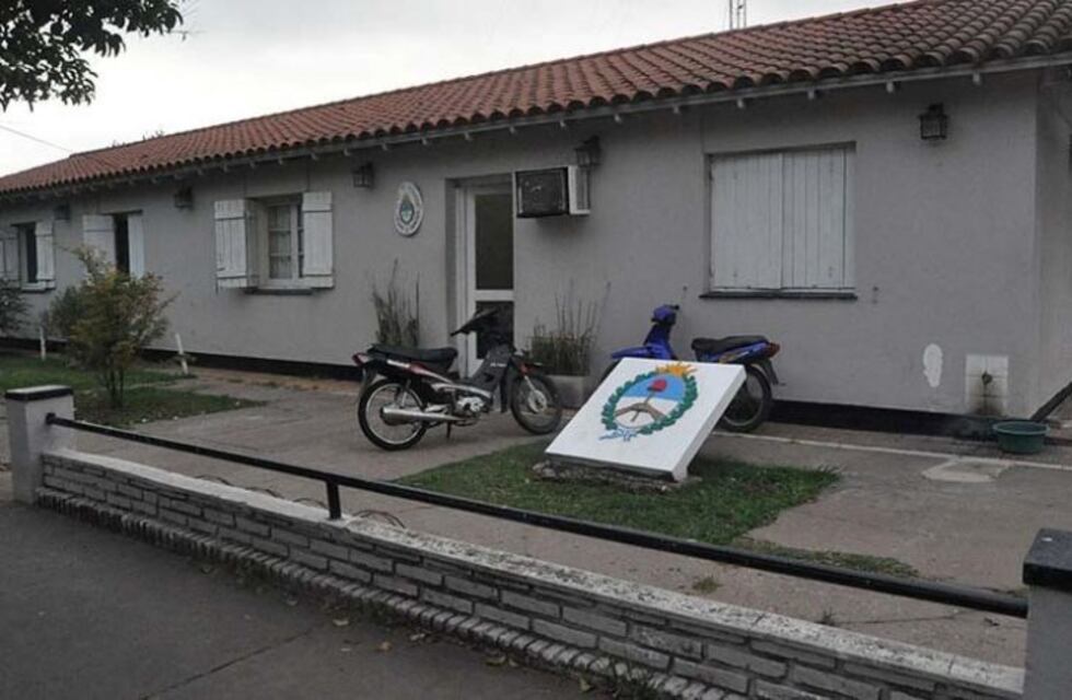 Robó un celular a bordo de una bicicleta y su padre quiso hacerlo pasar por víctima