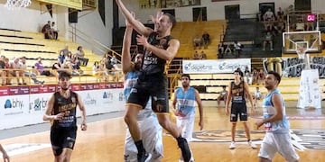 El AEC cayó duramente.