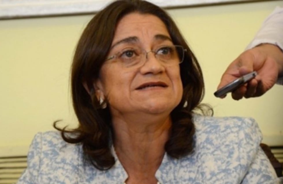 La gobernadora defendió a los catamarqueños en la reunión con Macri