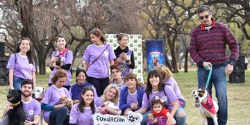 Alta Gracia: Fundación ADMA en la jornada de adopción\u002E (Facebook: Fundación ADMA)\u002E