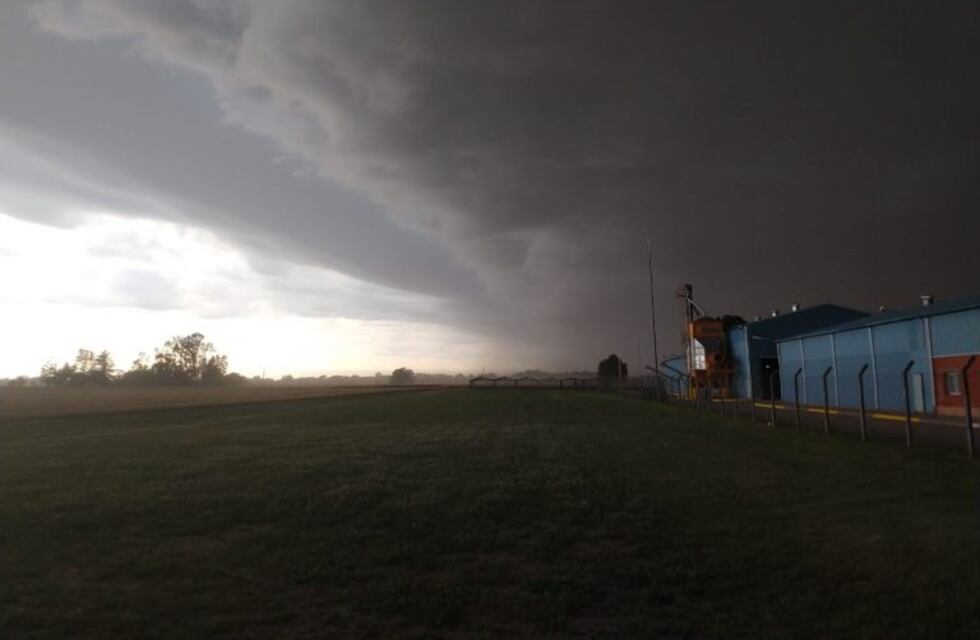 Renovaron el alerta por tormentas intensas sobre el sur de Santa Fe