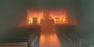 Se incendia la catedral de San Nicolu00e1s