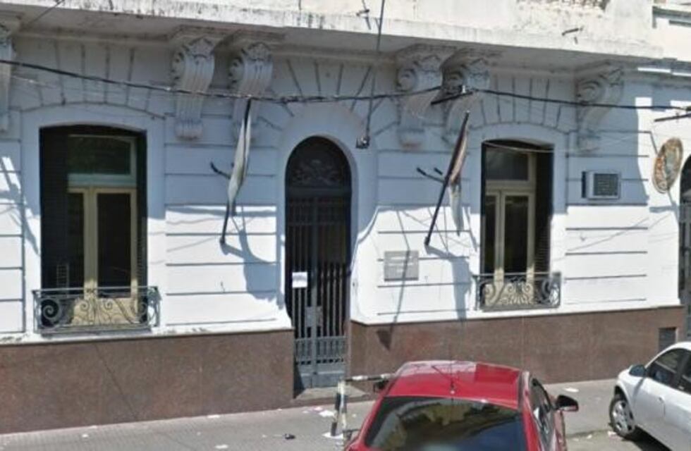 Quedó en coma una joven que estuvo detenida en la Comisaría 7° y se autolesionó