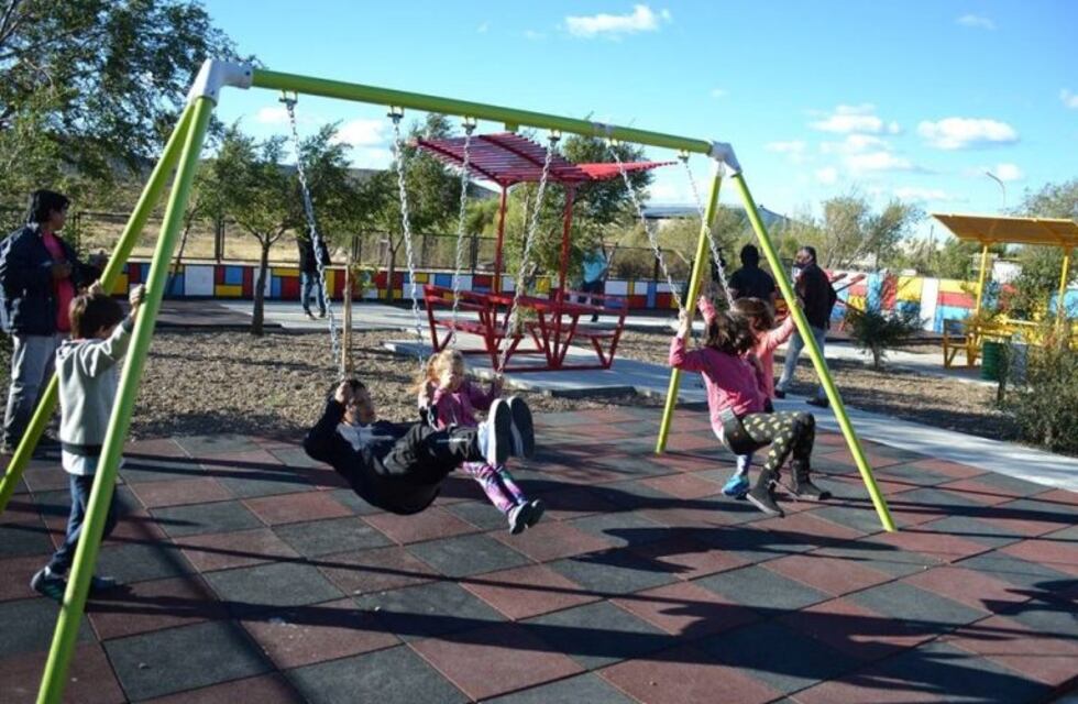 Cañadón Seco: inauguran plaza en Barrio Gas del Estado