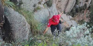 Hallan un cuerpo sin vida e investigan si se trata de la mujer desaparecida en Capilla del Monte\u002E (Foto: gentileza Cadena 3)\u002E