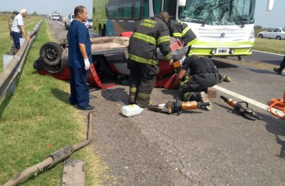 Terrible choque en Autopista a Santa Fe con un herido trasladado en helicóptero