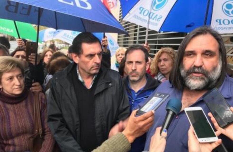 Importante marcha realizada por los docentes bonaerenses