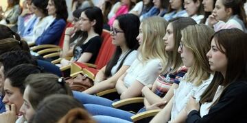 Estudiantes Cres en congreso