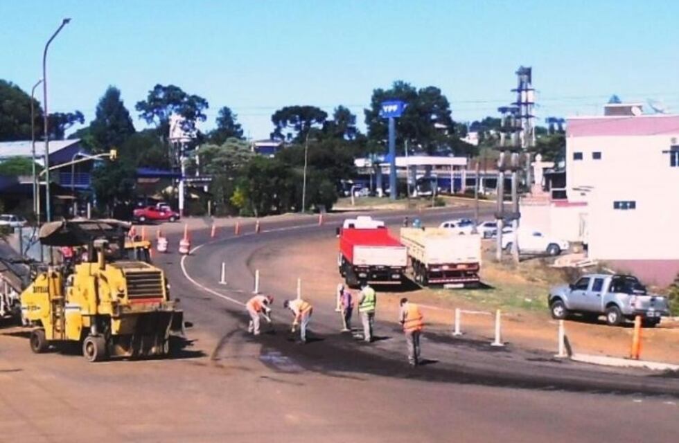 Retomaron trabajos de reparación en la Ruta Nacional 14 en Bernardo de Irigoyen