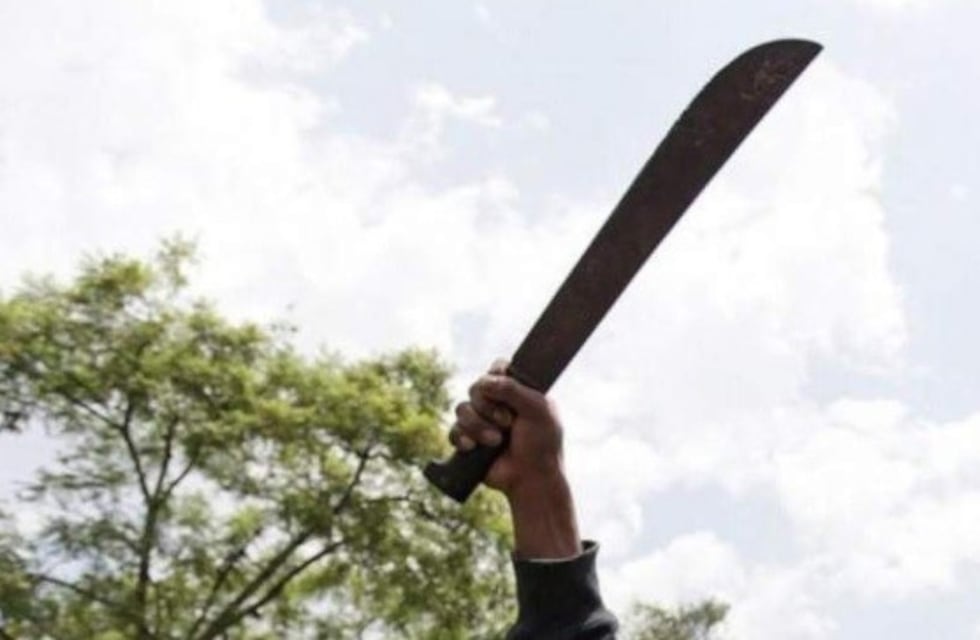 Policía atacado a machetazos por un ladrón en Tartagal