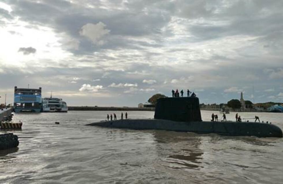 Fuerzas Armadas: 'No hay indicios de que el submarino se haya hundido'