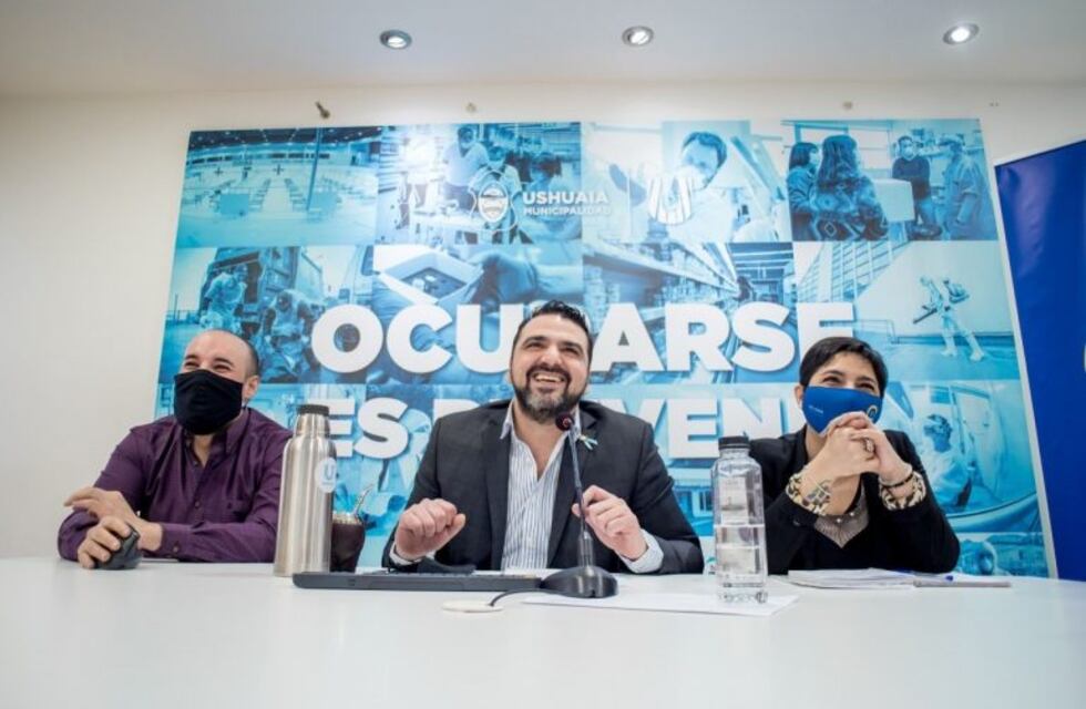 El PAMI y la Municipalidad de Ushuaia iniciaron las capacitaciones a los Centros de Jubilados