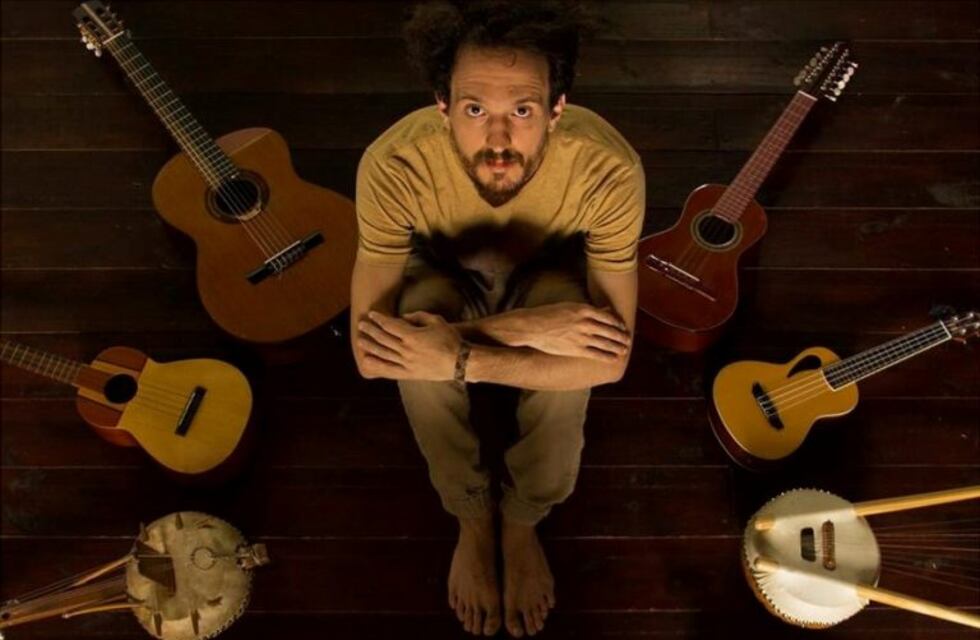 Rodrigo Carazo lleva su música a Río Ceballos