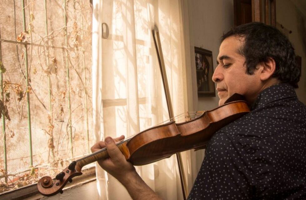 Néstor Garnica, en la senda de Don Sixto y Los Manseros