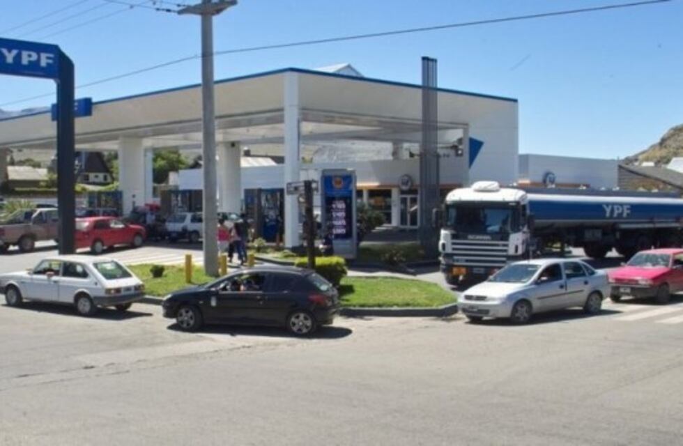 Esquel: atraen turistas chilenos regalando vales de combustible