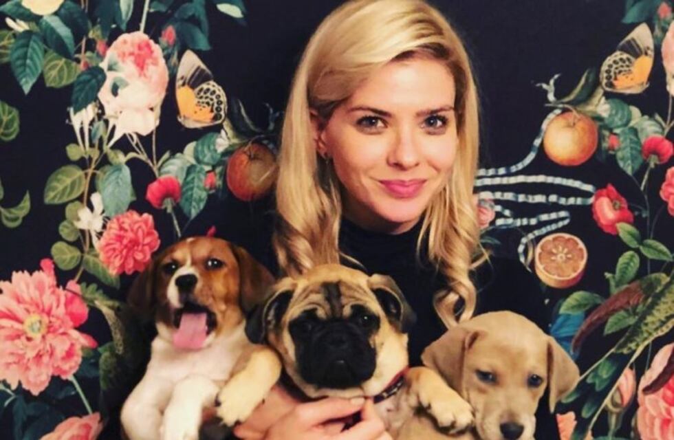 El conmovedor video del parto de Rosa, la perra de la China Suárez