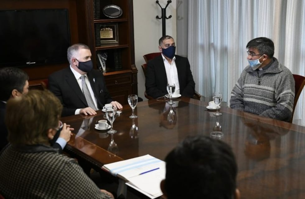 Legislatura: Jaldo recibió a instituciones de Trancas