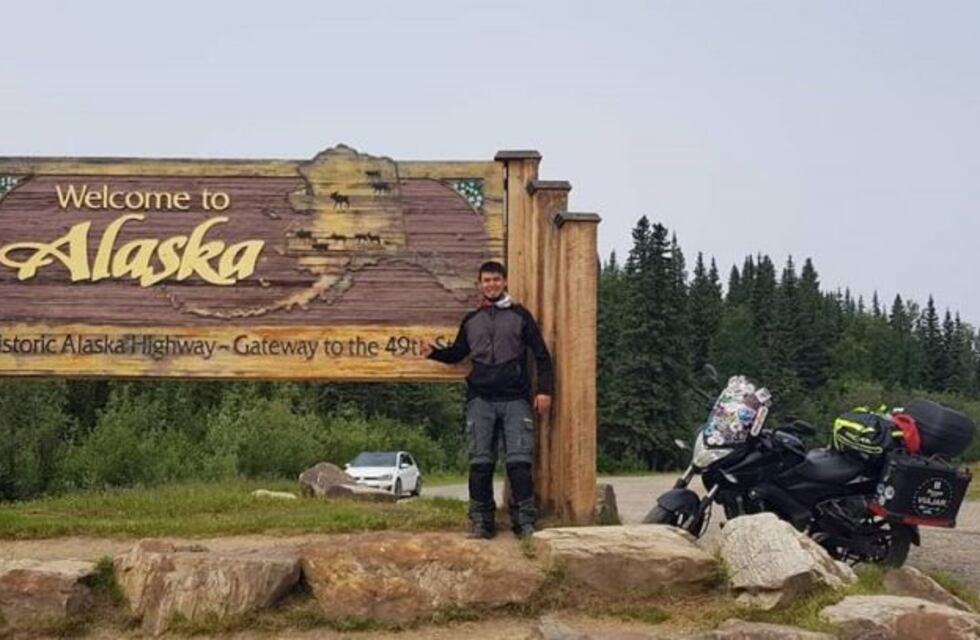 Un puntano cumplió su sueño y llegó a Alaska en moto