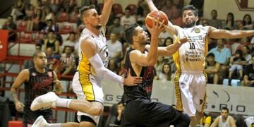 El equipo de Alta Córdoba, batallando hasta el final con un rival que se le complicó\u002E