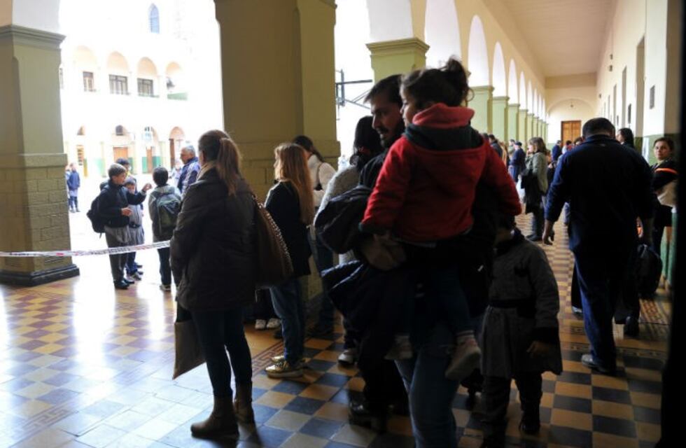 Coles privados: Calculan que faltan 18 mil bancos