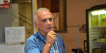 El mu00e9dico Carlos Pecas Soriano\u002E