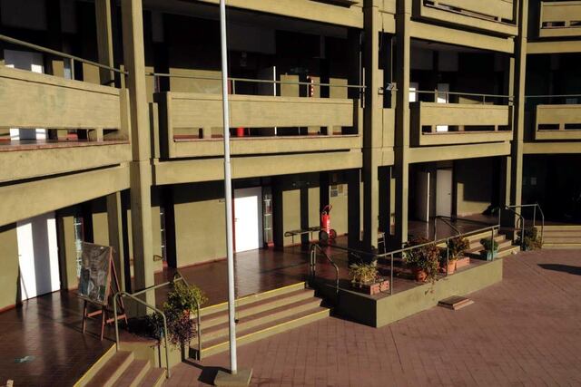 El Magisterio y otros colegios de la UNCuyo vuelven a la presencialidad.