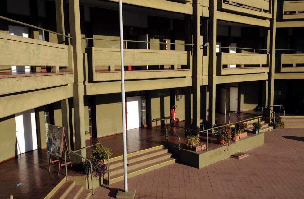 Con una nueva propuesta, los colegios de la UNCuyo vuelven a la presencialidad desde el lunes