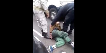 El operativo fue registrado este sábado frente a la costanera central\u002E (@red__accion)