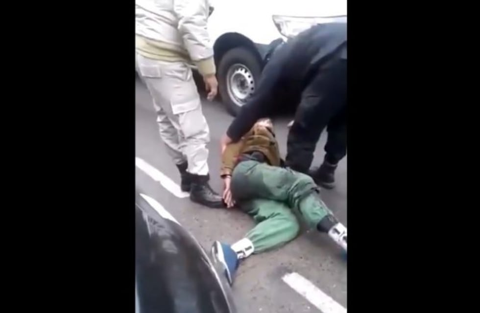 Pedirán informes sobre el arresto de un artesano en el Parque España