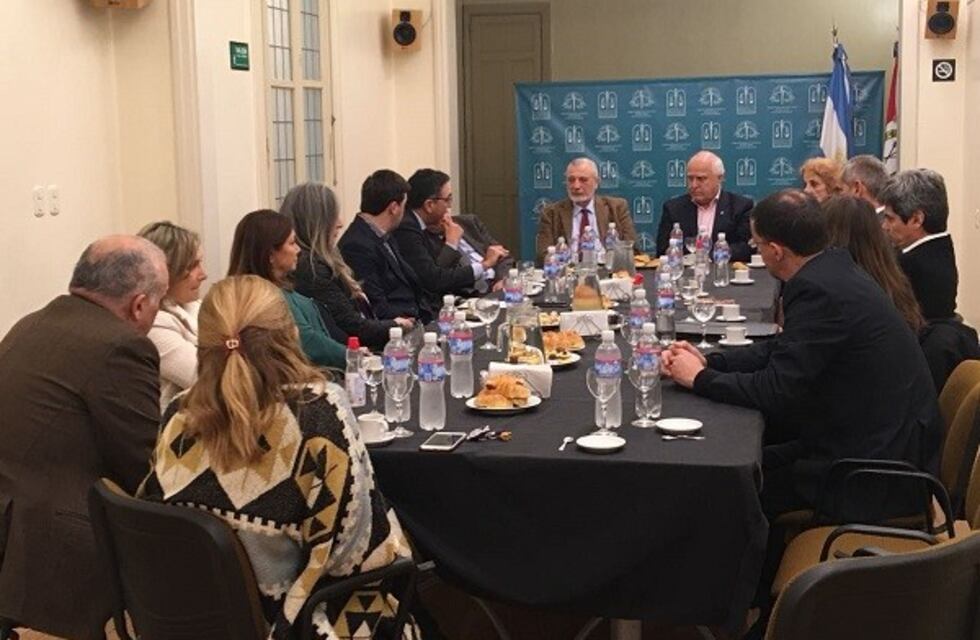 Lifschitz se reunió con magistrados tras los disparos en el Centro de Justicia Penal