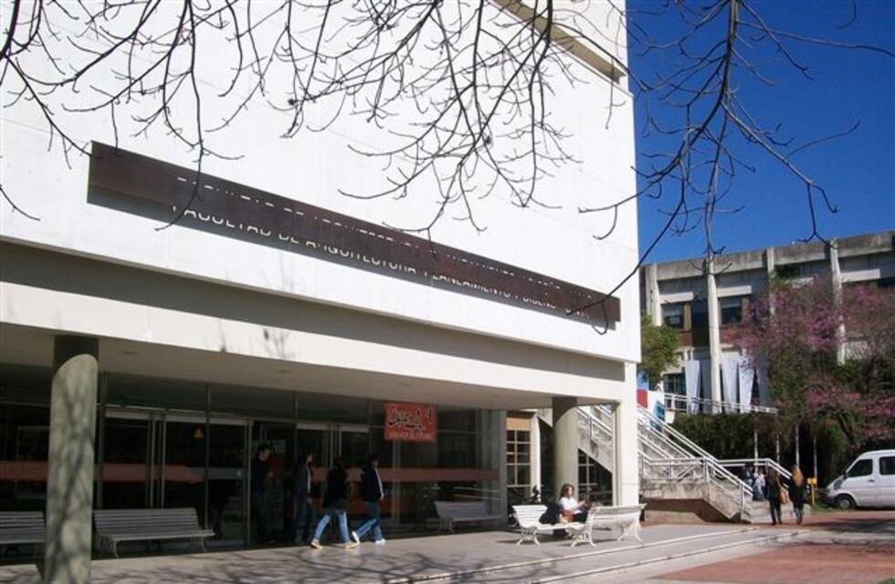 Arquitectura y Psicología deberán volver a votar a sus nuevos decanos