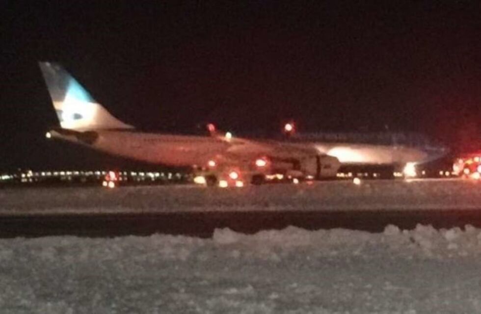 El cantante Axel grabó la explosión que sufrió un avión de Aerolineas en Nueva York