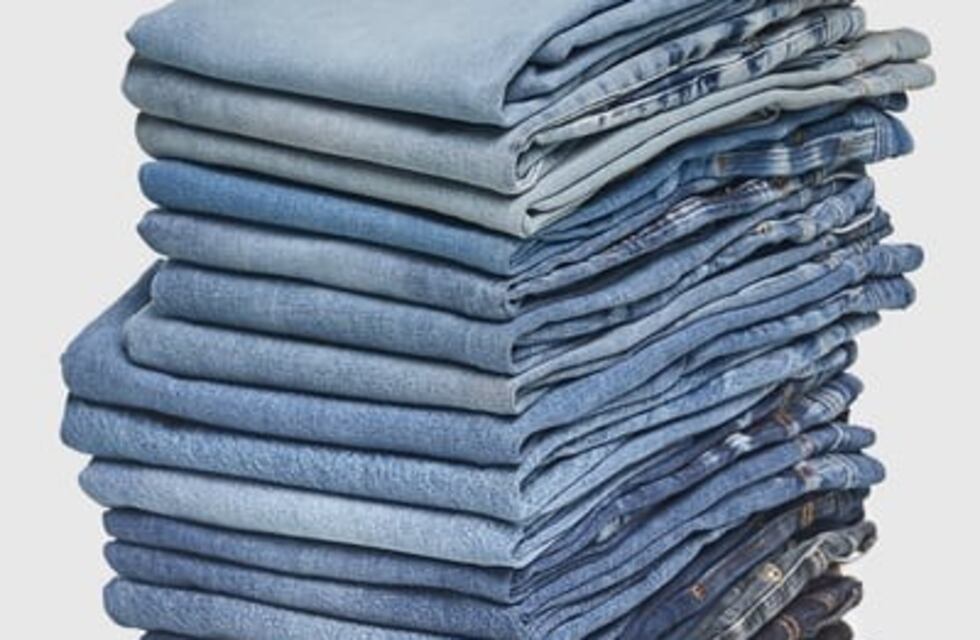 Detienen a una femenina por robo a local de ropa