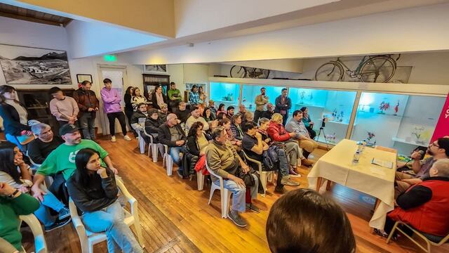 Ushuaia: charla homenaje “Recordando Nuestra Historia”