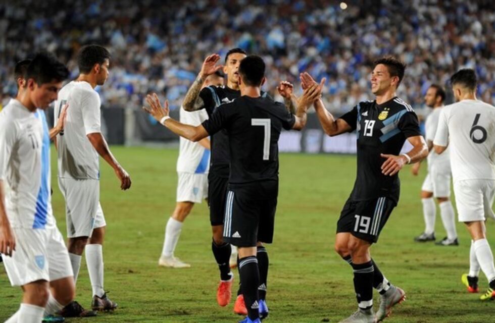 Argentina goleó 3 a 0 a Guatemala en el debut de Scaloni como DT interino
