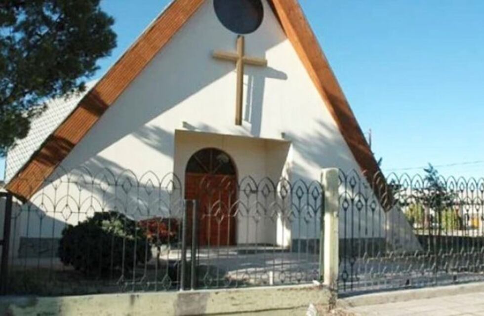 Se estaban casando en La Pampa pero llegó la policía y les clausuraron la iglesia