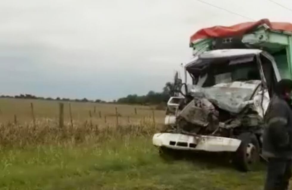 Choque entre camiones en la Ruta Provincial Nº 10