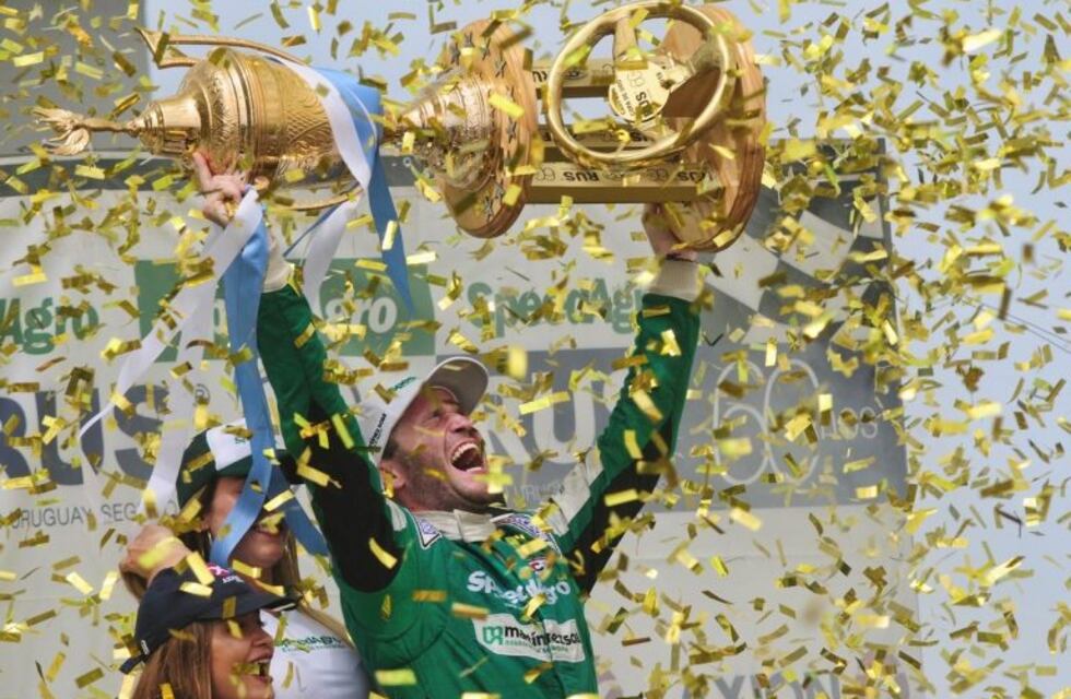 Canapino campeón en San Nicolás: la lluvia y una remontada épica