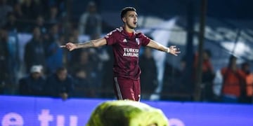 Una imagen que se repite\u002E Suárez festejando\u002E Este fin de semana, fue por triplicado\u002E