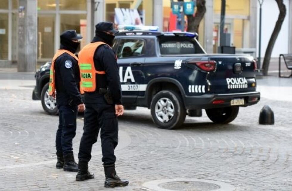 Una mujer dejó a su hija de 4 años encerrada para ir a la feria