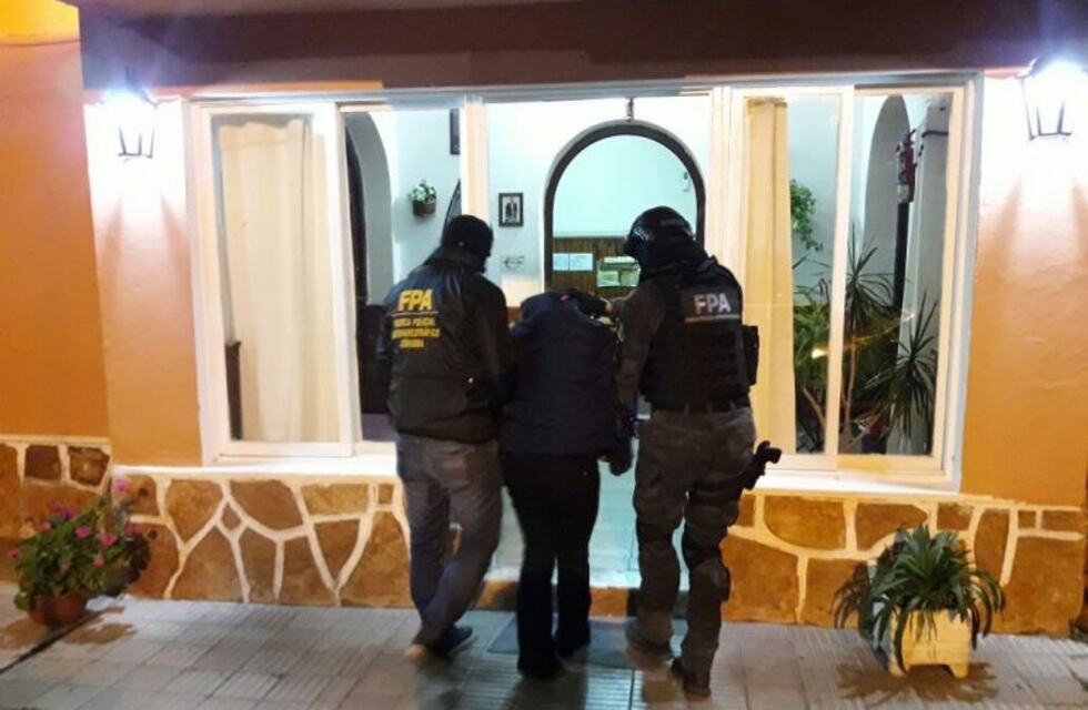 Secuestraron más de 700 dosis de drogas en Villa Giardino
