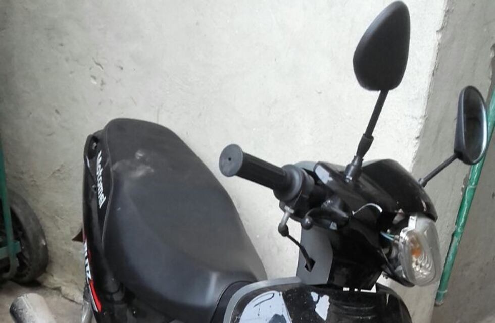 Detienen a "motochorro" que chocó en el macrocentro