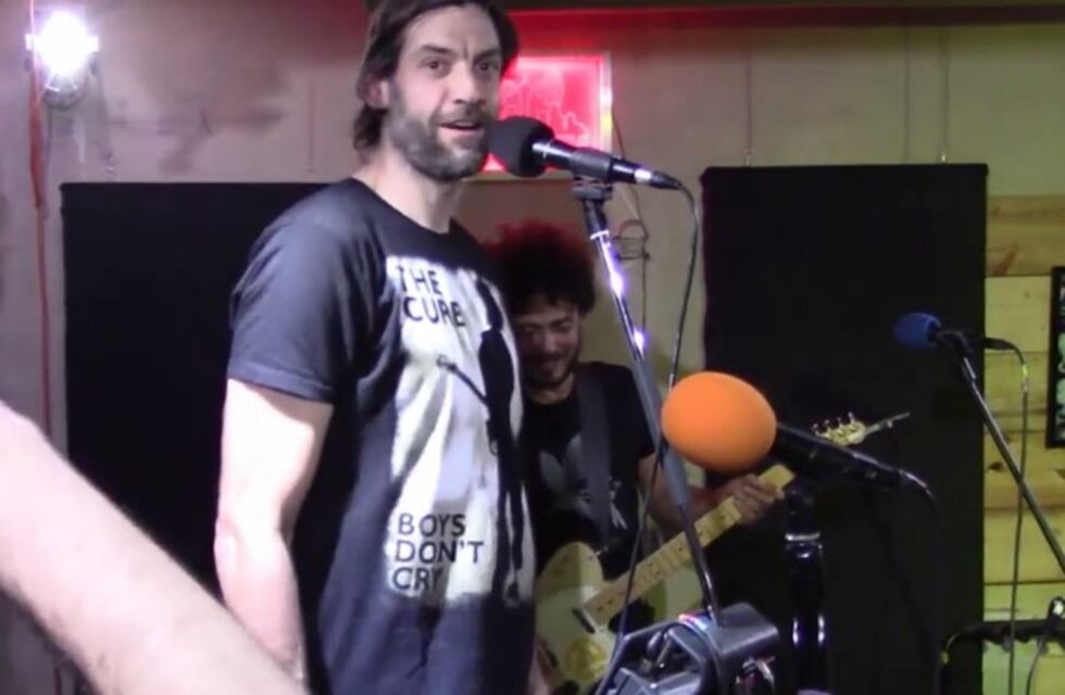 Video: Fabricio Oberto canta y lo acompaña Raly Barrionuevo