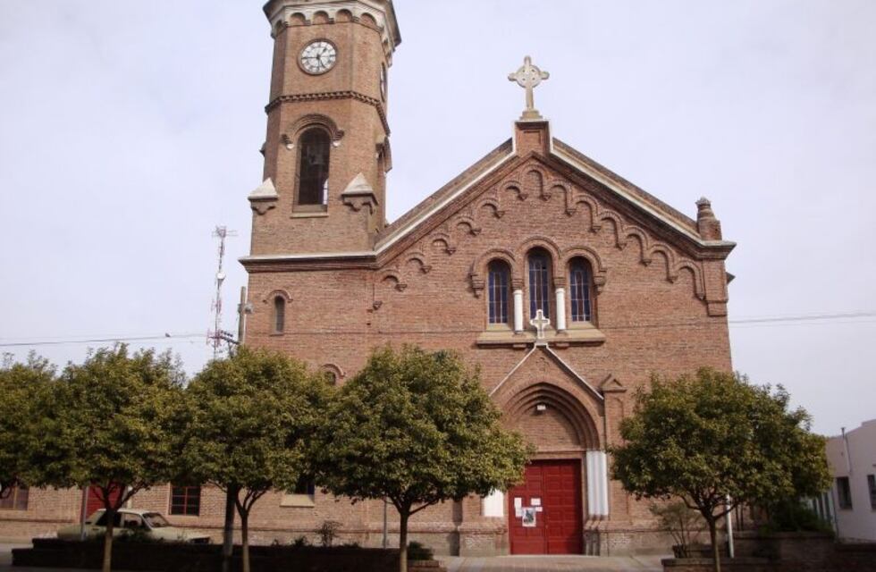 Cura trucho estafó a fieles simulando una venta a beneficio de la Iglesia