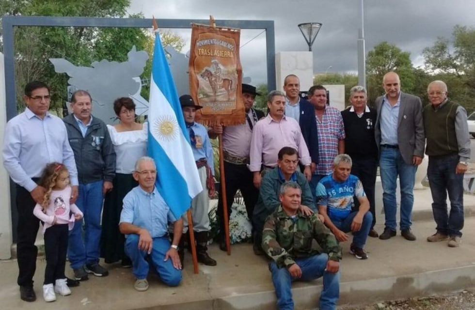 Mina Clavero: Homenaje a los Héroes de Malvinas para el próximo 2 de Abril