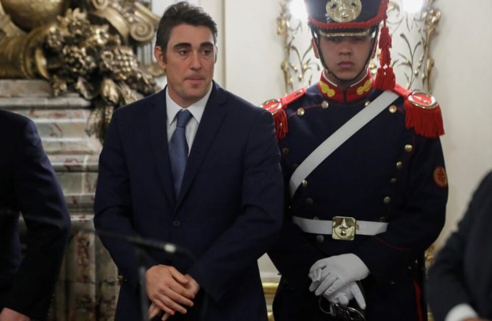 Iguacel habló sobre los aumentos en los servicios: serán en septiembre y octubre